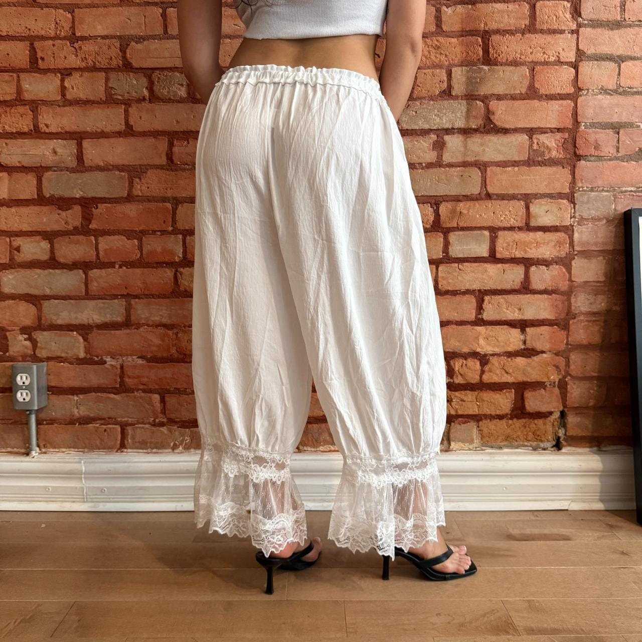 Lace Trim White Capri Pants - Flowy Boho Bloomers